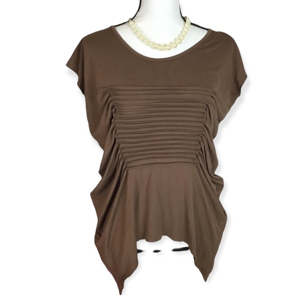 Ethyl Tops - NWT Ethyl Brown Pleated Short Sleeves Top. Size Small